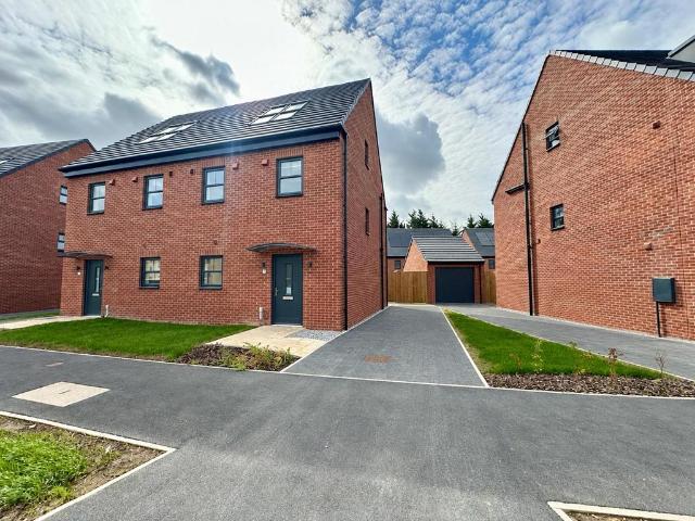 House for rent in Austhorpe, Leeds