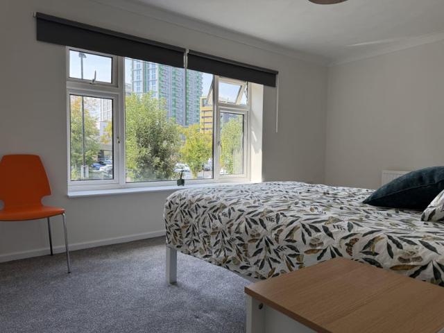 Apartment for rent in West Heath, Greater London
