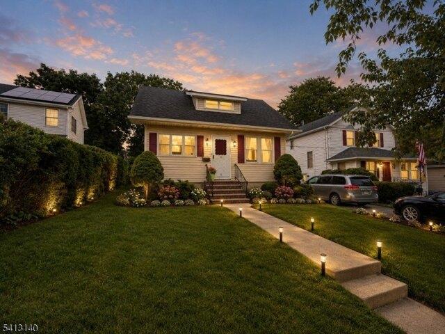House for sale in Cranford, New Jersey