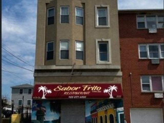 House for sale in Elizabeth, New Jersey