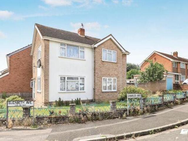 House for sale in Goldthorn Hill, West Midlands