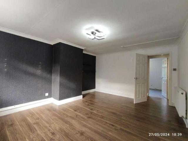 Apartment for rent in Thornliebank, Scotland