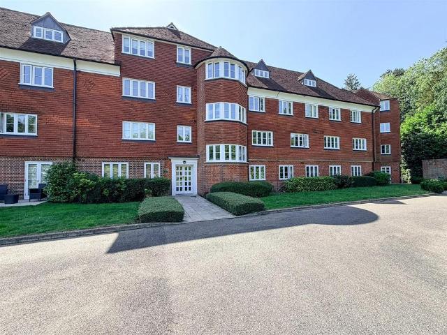 House for rent in Red Hill, Surrey