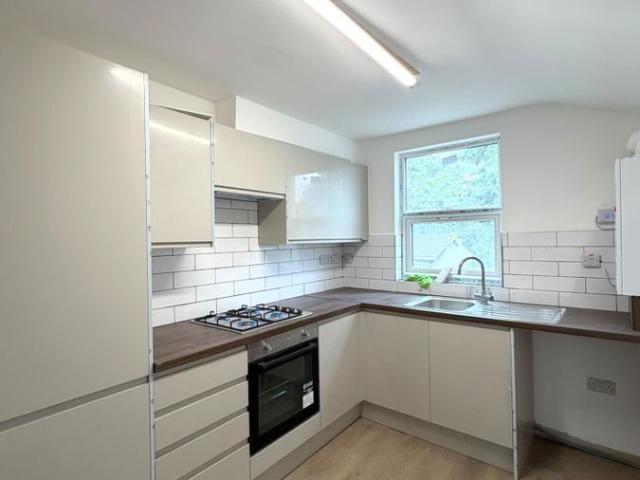 Apartment for rent in Plashet, Greater London
