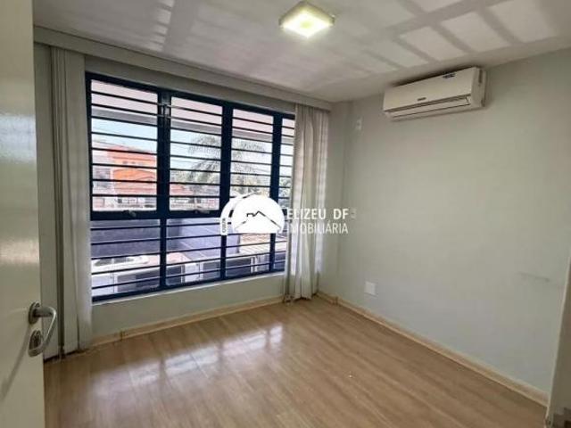 Ponto Comercial venda em QI 11, Guará