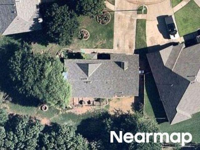House for sale in Oklahoma City, Canadian County