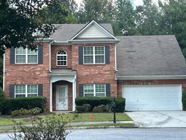 House for sale in Red Oak, Georgia