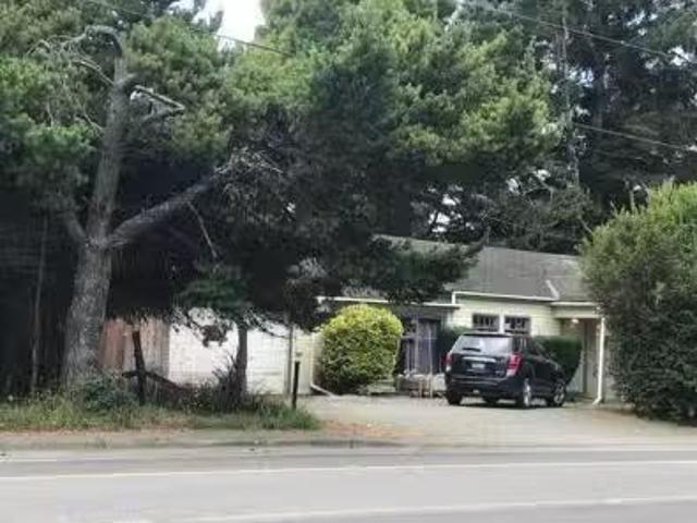 House for sale in Crescent City House for sale in Crescent City