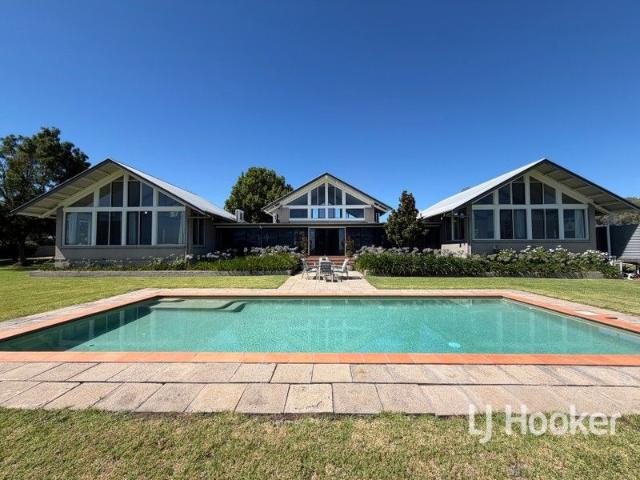Cottage for sale in Inverell, New South Wales
