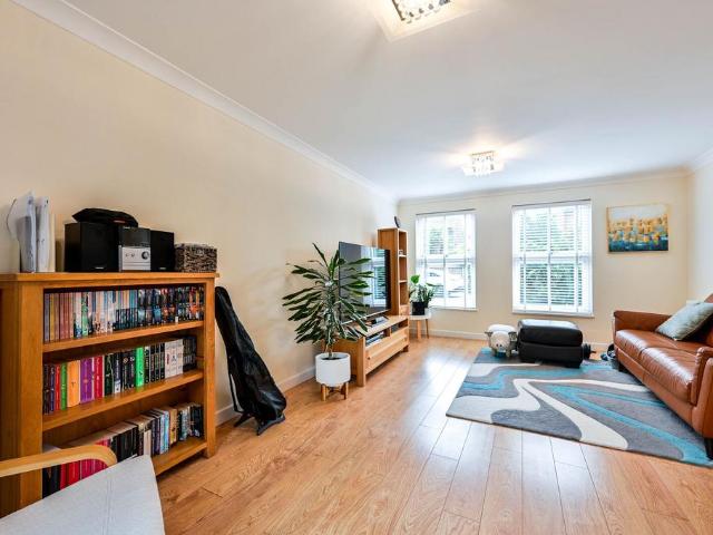 House for rent in Slyfield, Westborough