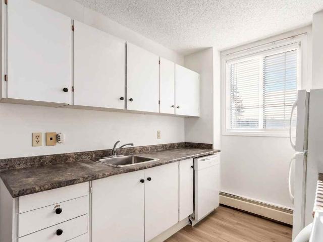 Apartment for rent in Windsor Park, Calgary