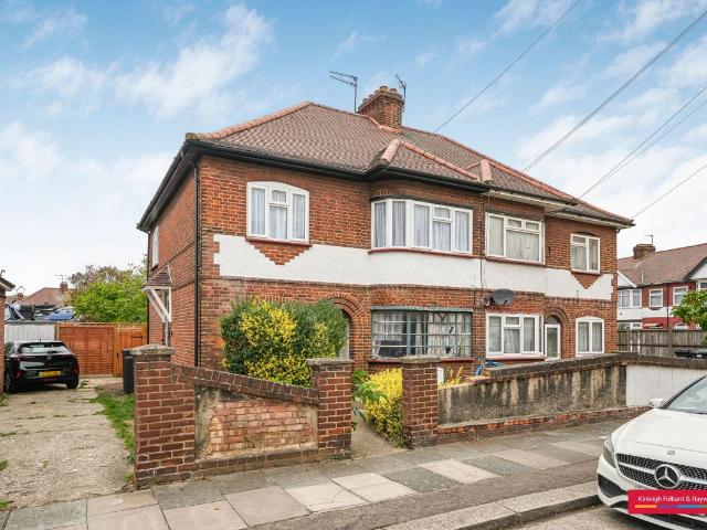 Apartment for rent in Upper Edmonton, Greater London