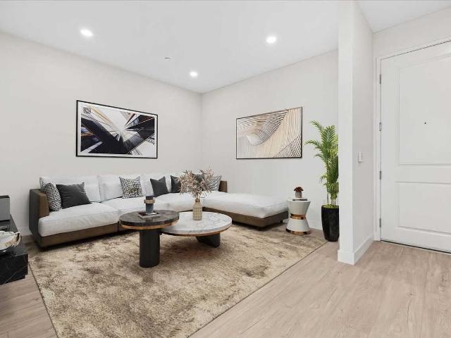 Apartment for rent in Canoga Park, California