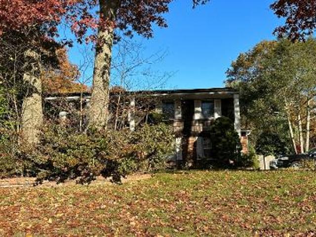 House for sale in Lake Grove