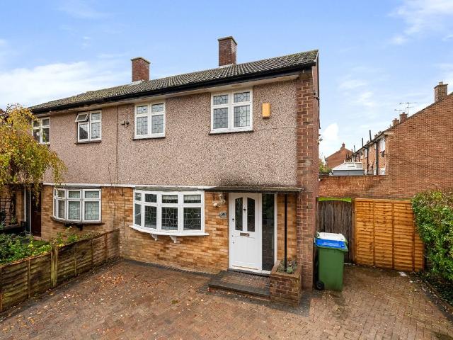 House for rent in North Cray, Greater London