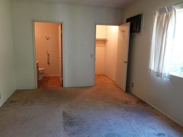 Apartment for rent in Canoga Park, California