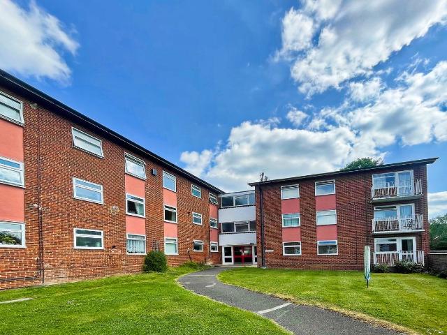 Apartment for rent in Ash Vale, Guildford