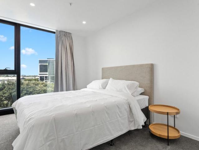 Apartment for rent in Penrose, Maungakiekie-Tāmaki