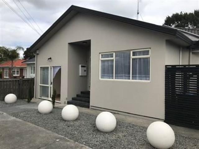 House for rent in One Tree Hill, Oroua County
