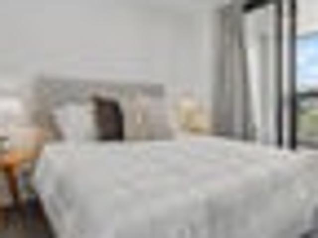 Apartment for rent in Penrose, Oroua County