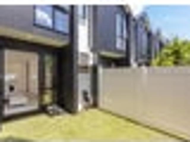 Townhouse for rent in Hillersden