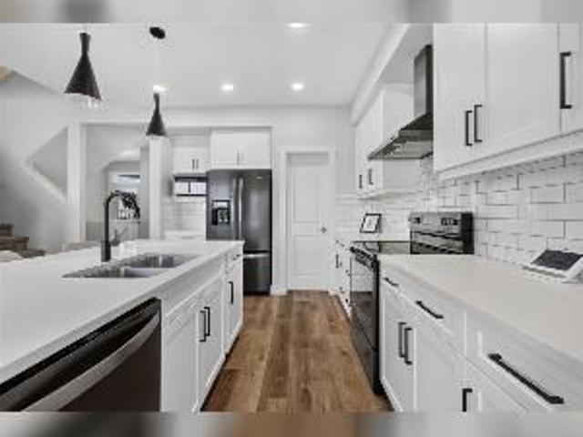 House for rent in Wedgewood, Alberta