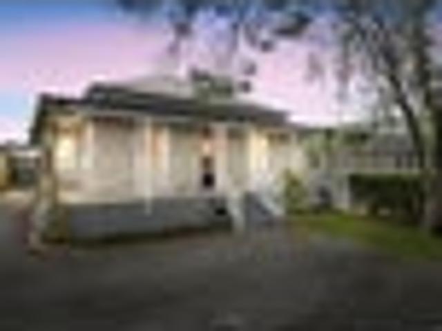 House for sale in One Tree Hill, Oroua County