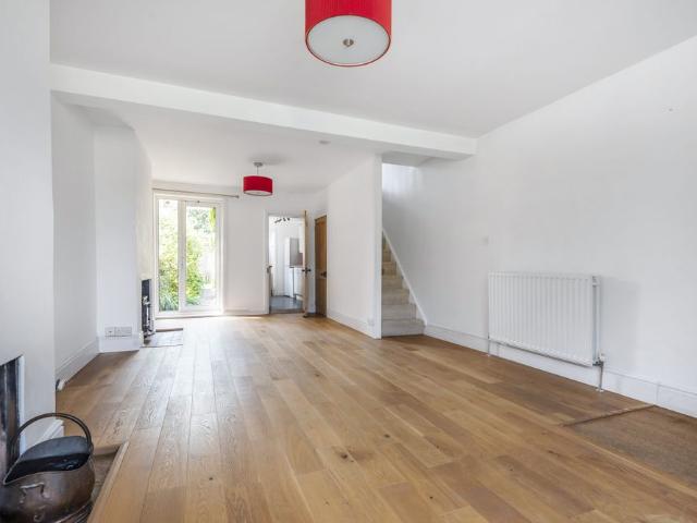 House for rent in Camelsdale, Waverley