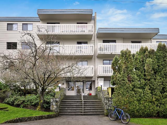 Apartment for rent in Esquimalt, British Columbia