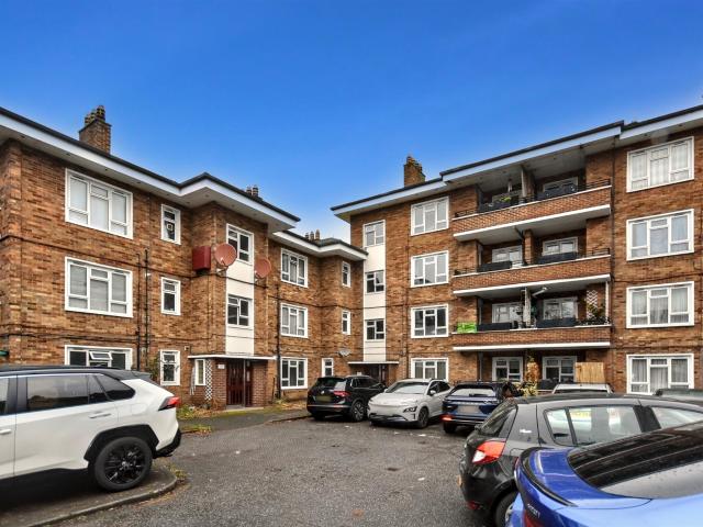 Apartment for rent in London Borough of Hounslow, Greater London