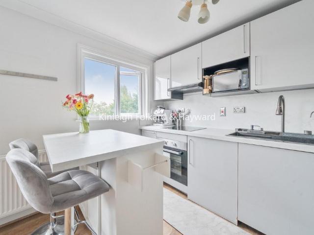 Apartment for rent in London Borough of Hounslow, Greater London