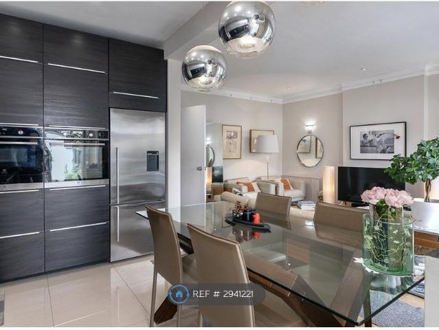 House for rent in London Borough of Hounslow, Greater London