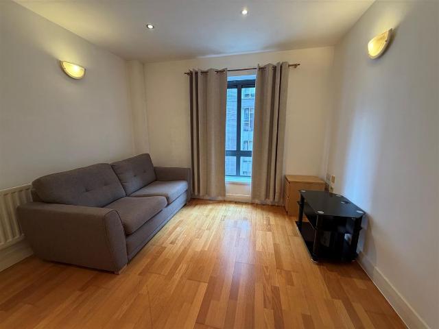 Apartment for rent in Hulme, Manchester