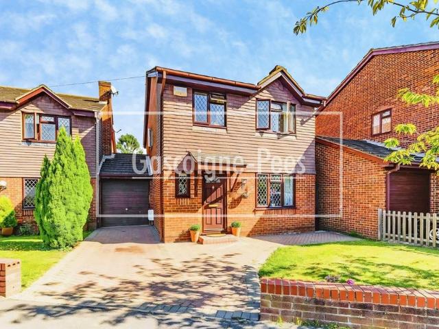 House for rent in Hook, Greater London