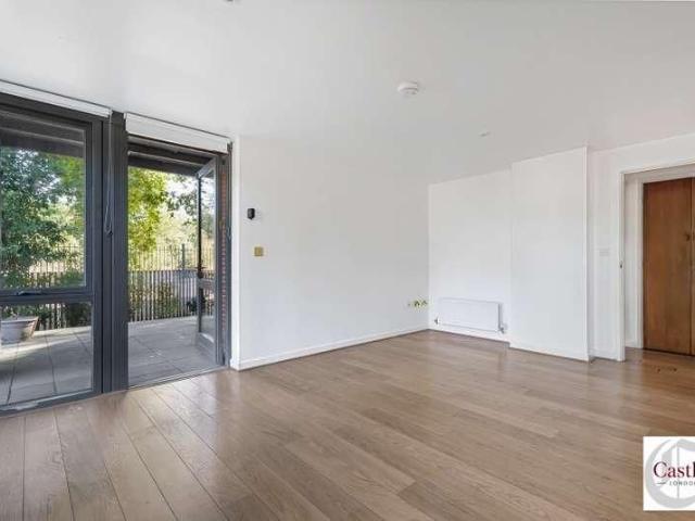 Apartment for rent in Upper Clapton, Greater London