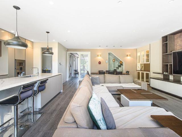 House for rent in Hendon Central, The Hyde