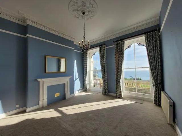 Apartment for rent in West Hoe, Mount Wise
