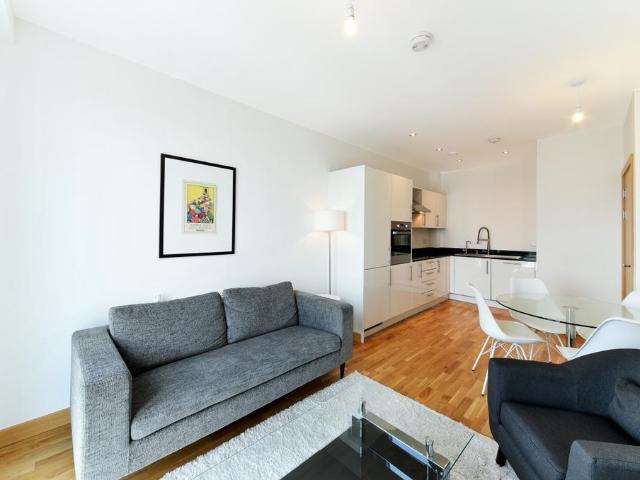 House for rent in East Greenwich, Greater London