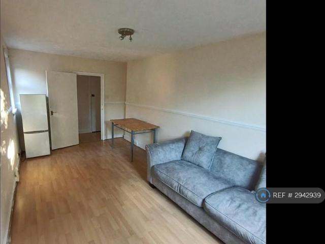 Apartment for rent in London Borough of Croydon, Thornton Heath