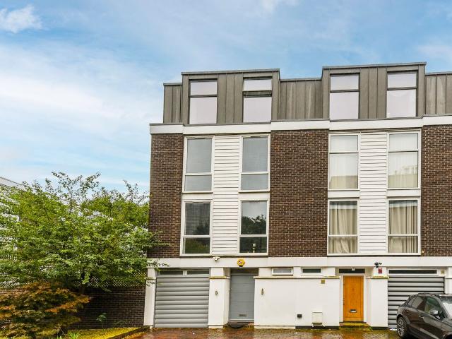 House for rent in Primrose Hill, Greater London