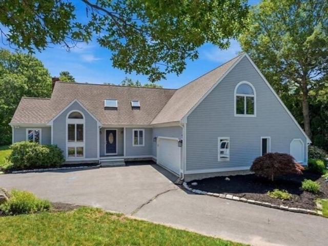 House for sale in Manomet, Massachusetts