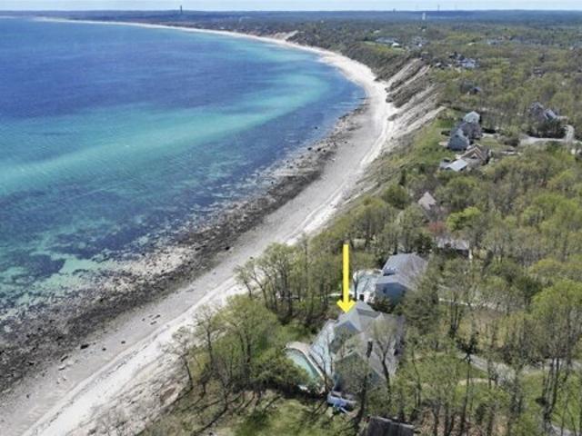 House for sale in Manomet, Massachusetts
