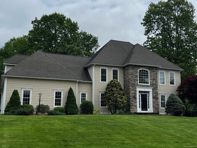 House for sale in Ellington