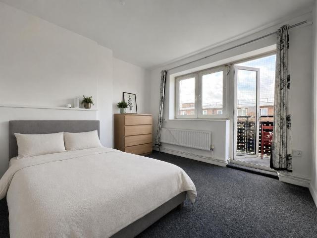 Room for rent in London Borough of Tower Hamlets, Greater London