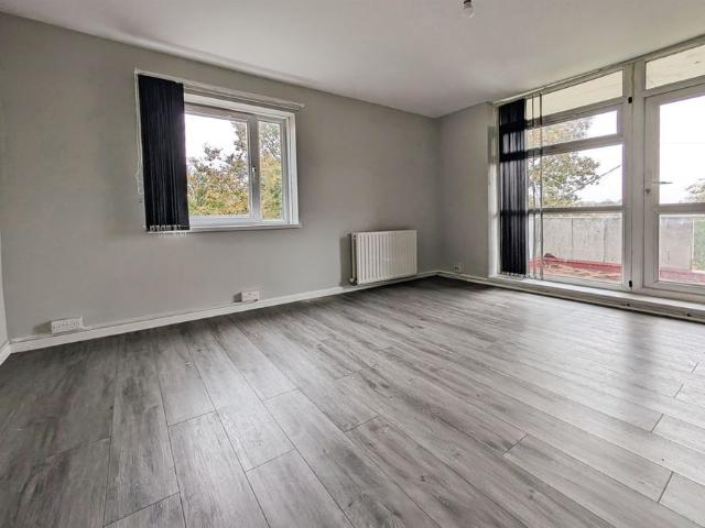 Apartment for rent in Thornhill, Southampton