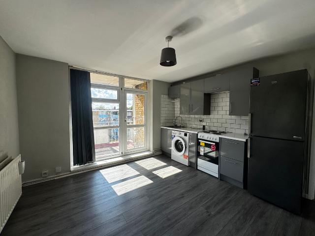 Apartment for rent in Thornhill, City Of Southampton