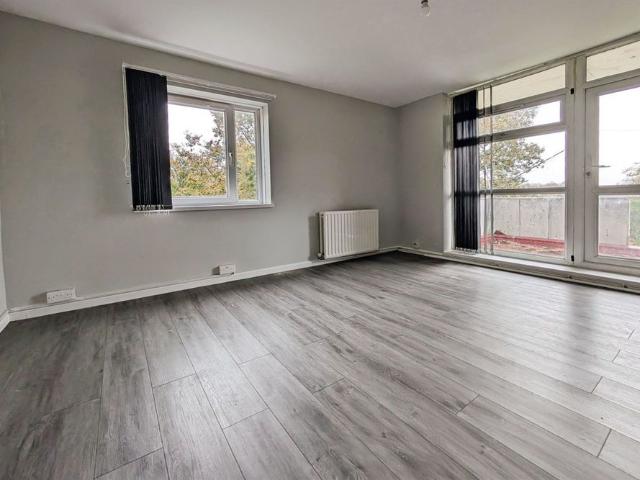 Apartment for rent in Thornhill, City Of Southampton