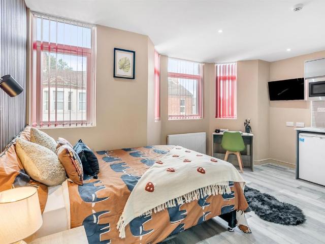 Studio for rent in Radford, West Midlands