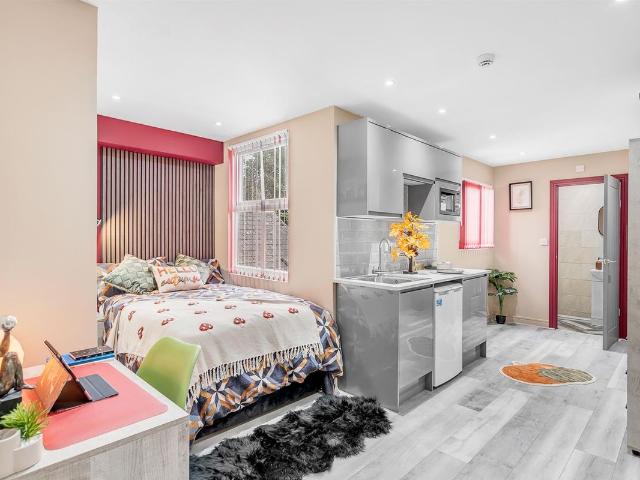 Studio for rent in Radford, West Midlands