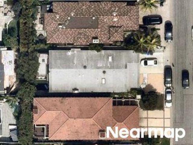 House for sale in Tree Section, Manhattan Beach